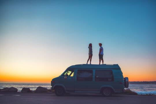 van-4869949_1280